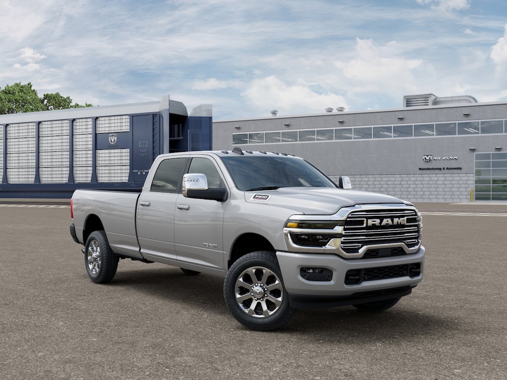 New 2026 Ram 3500 LARAMIE CREW CAB 4X4 8' BOX Pickup