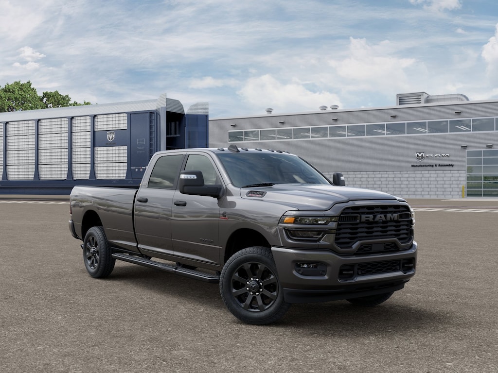 New 2026 Ram 3500 LONE STAR CREW CAB 4X4 8' BOX Pickup