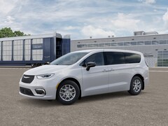2026 Chrysler Pacifica SELECT Passenger Van FWD
