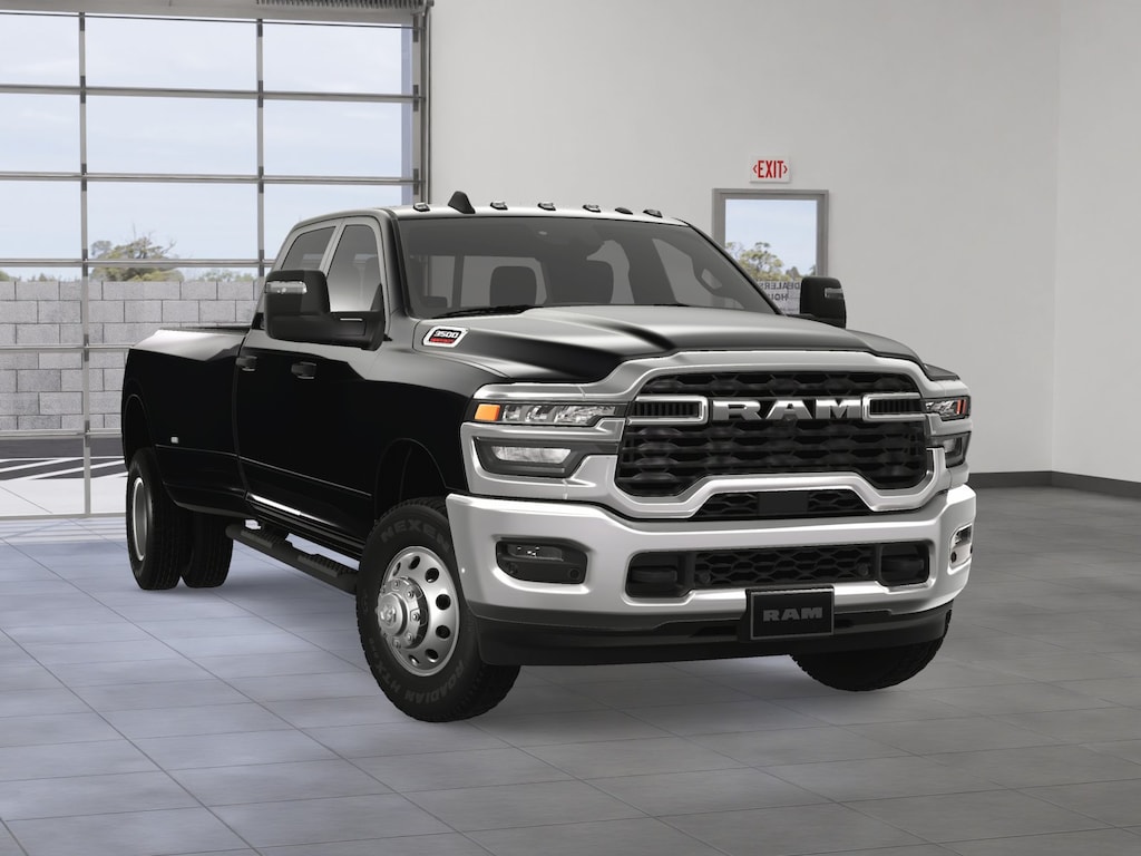 New 2025 Ram 3500 TRADESMAN CREW CAB 4X4 8' BOX Pickup