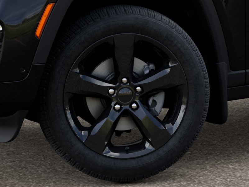 2025 Jeep Grand Cherokee Limited photo 2