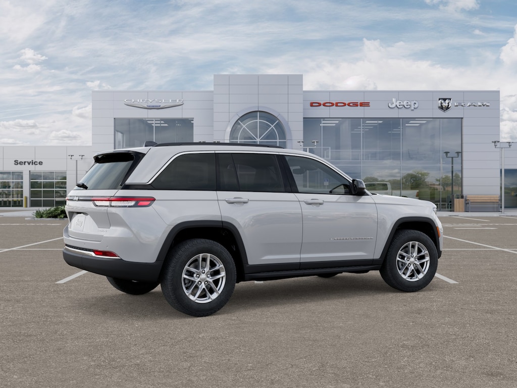 New 2025 Jeep Grand Cherokee LAREDO X 4X4 Sport Utility