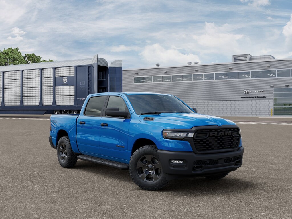 New 2026 Ram 1500 WARLOCK CREW CAB 4X4 5'7 BOX Pickup