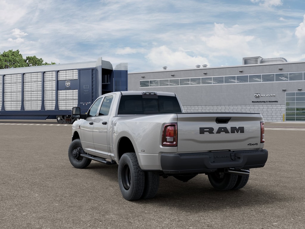 New 2026 Ram 3500 TRADESMAN CREW CAB 4X4 8' BOX Pickup