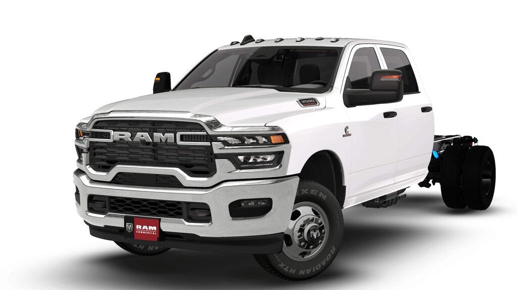 New 2026 Ram 3500 TRADESMAN CREW CAB CHASSIS 4X4 60' CA Pickup