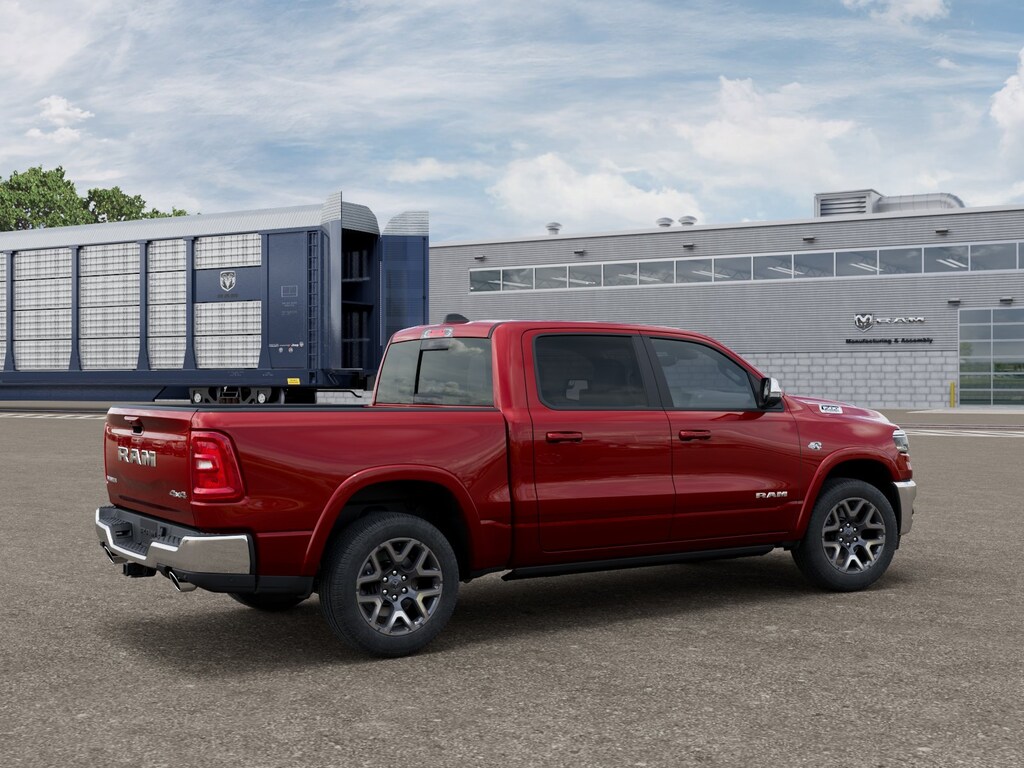 New 2026 Ram 1500 LARAMIE CREW CAB 4X4 5'7 BOX Pickup