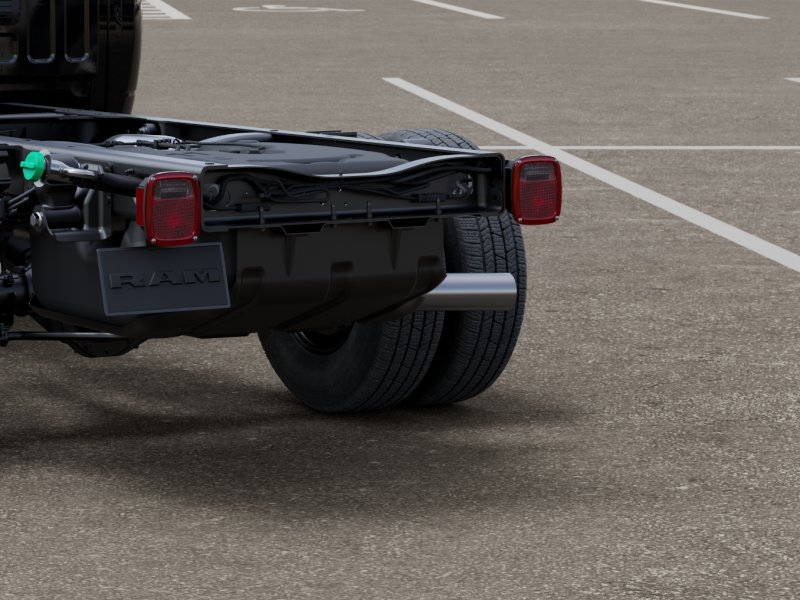 2025 RAM 3500 Chassis Tradesman - Photo 11
