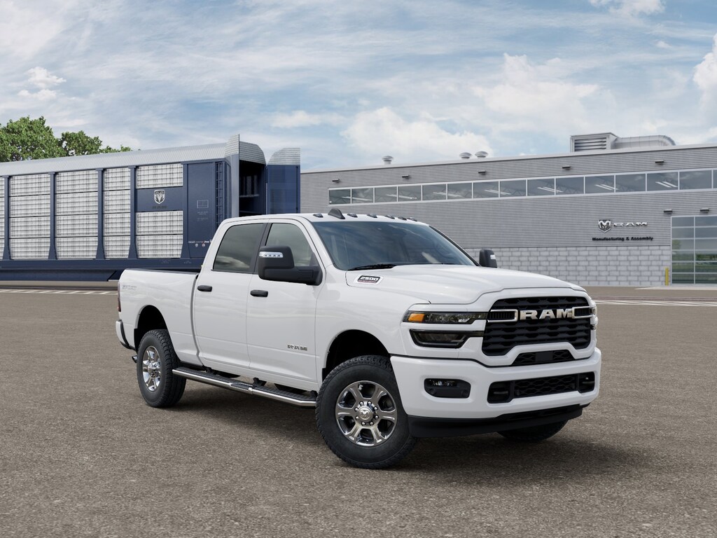 New 2026 Ram 2500 BIG HORN CREW CAB 4X4 6'4 BOX Pickup