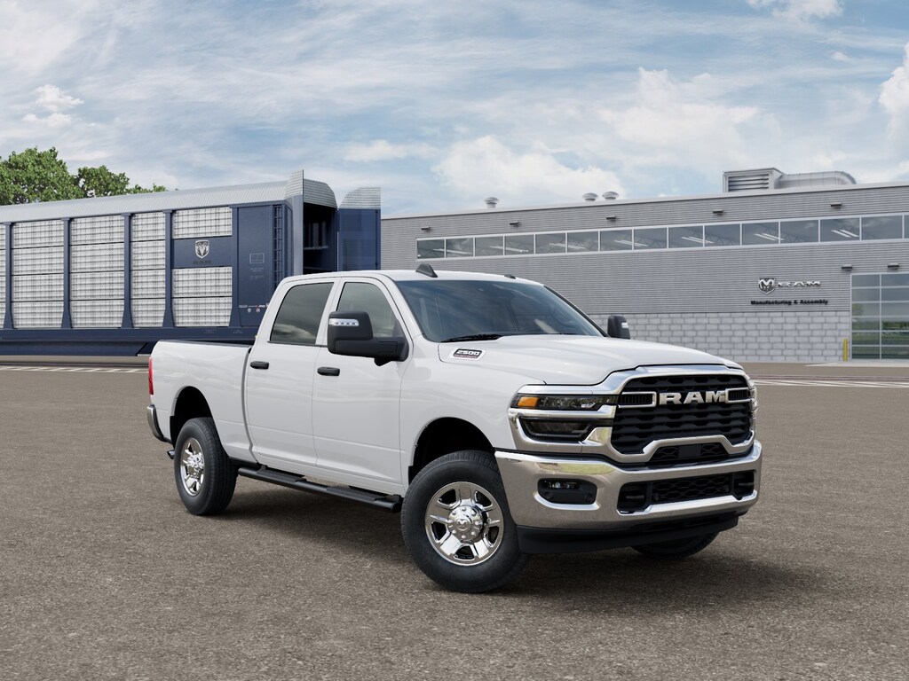 New 2026 Ram 2500 TRADESMAN CREW CAB 4X4 6'4 BOX Pickup