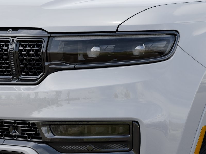 2025 Jeep Grand Wagoneer Series III - Photo 71
