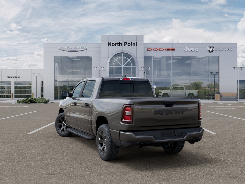 New 2026 Ram 1500 EXPRESS CREW CAB 4X4 5'7 BOX Crew Cab