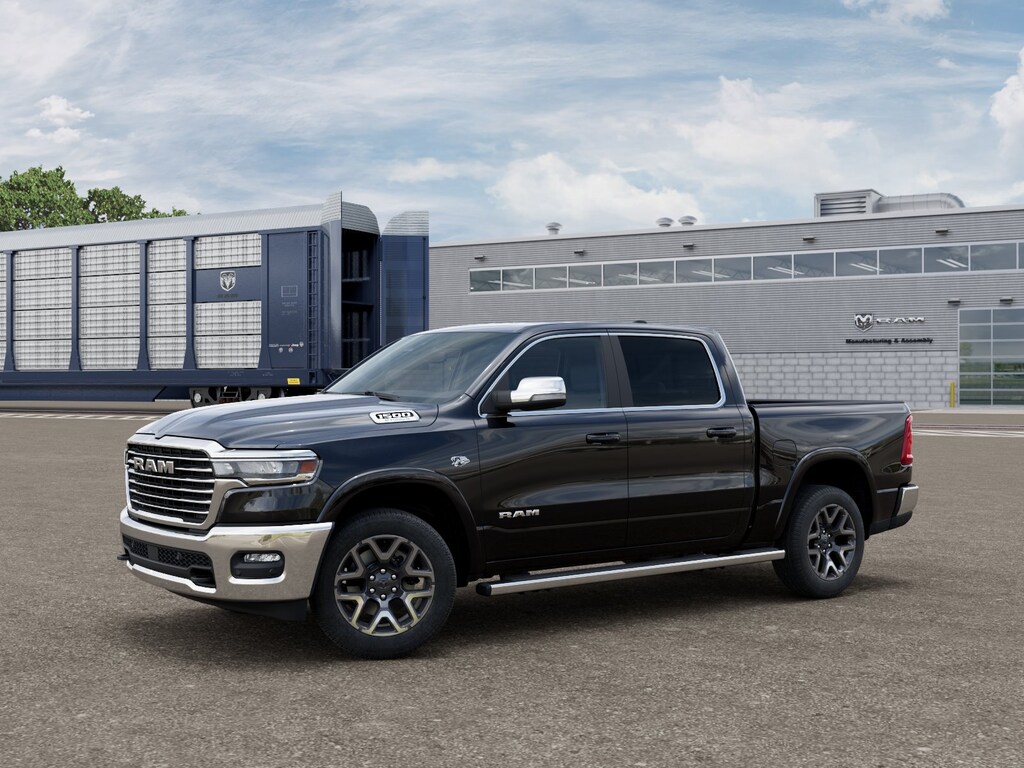 New 2026 Ram 1500 LARAMIE CREW CAB 4X4 5'7 BOX Pickup