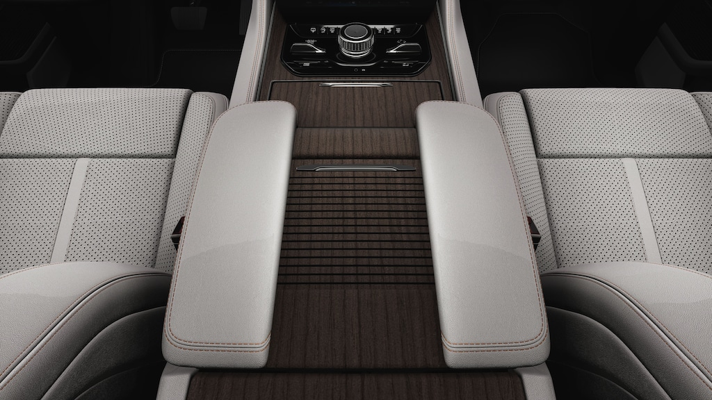 New 2023 Jeep Grand Wagoneer L Base Sport Utility