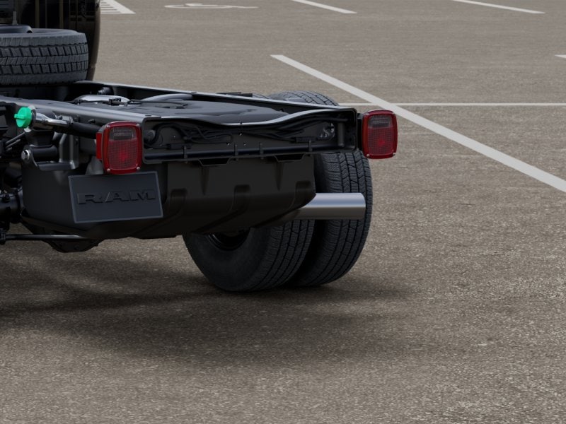 2025 RAM 3500 Chassis Tradesman - Photo 29