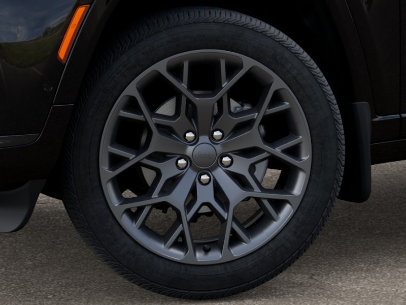 2025 Jeep Grand Cherokee L Summit Reserve photo 3