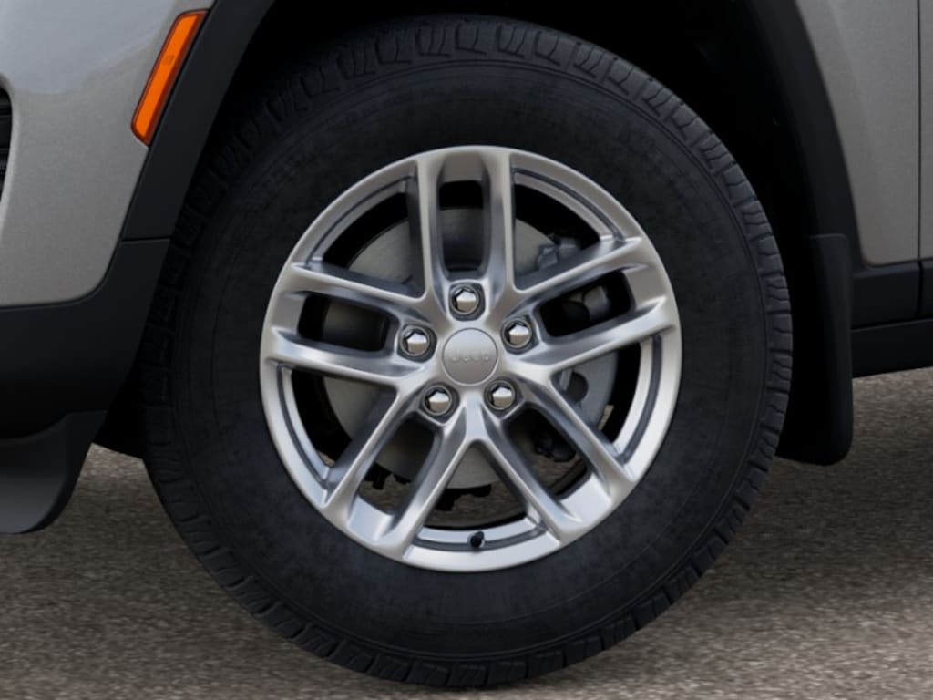 New 2025 Jeep Grand Cherokee LAREDO X 4X4 Sport Utility