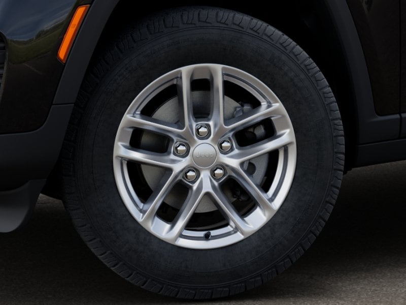 2025 Jeep Grand Cherokee Laredo - Photo 35