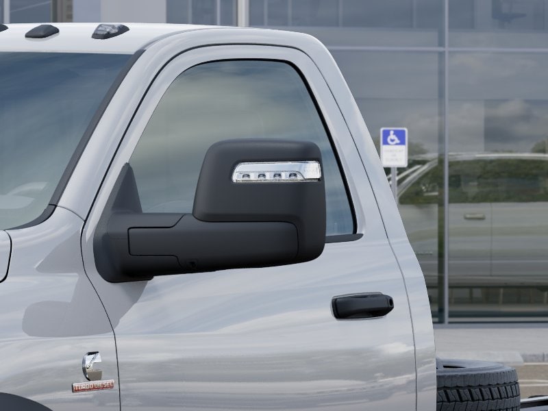 2025 RAM 3500 Chassis Tradesman - Photo 38