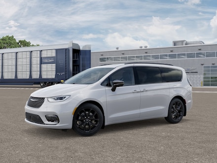 2026 Chrysler Pacifica LIMITED AWD Passenger Van