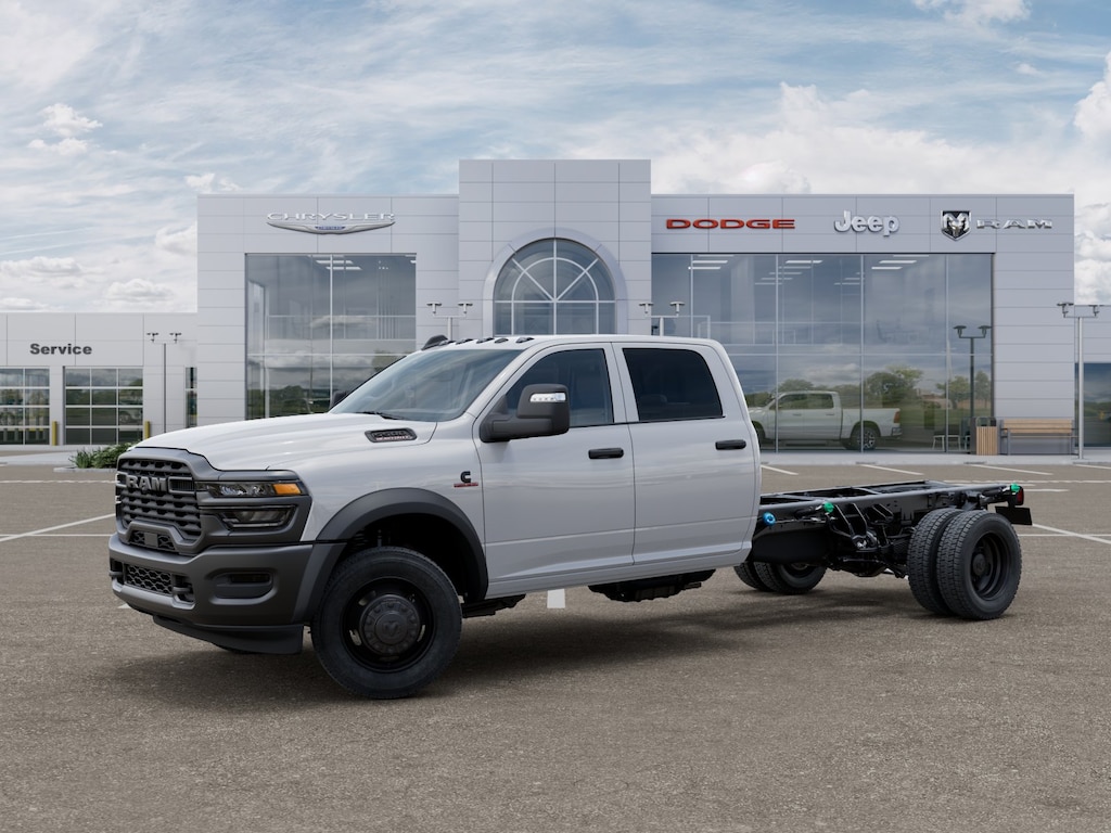 New 2025 Ram 5500 Chassis Cab Tradesman Crew Cab 4x4 Chassis Truck Crew Cab