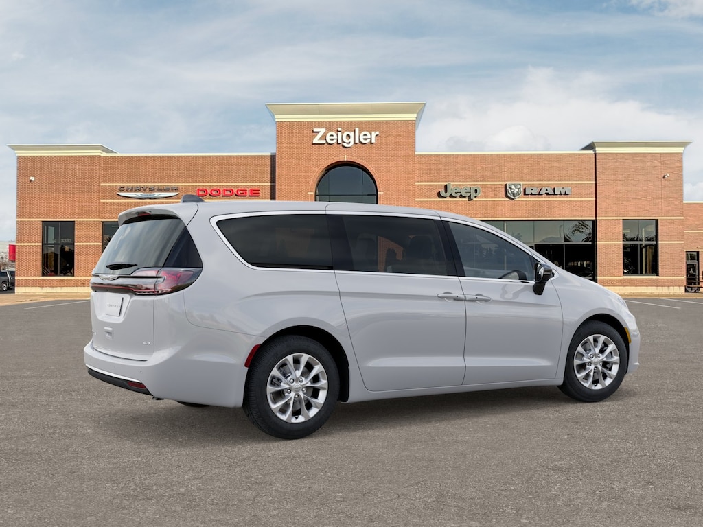 New 2026 Chrysler Pacifica SELECT AWD Passenger Van