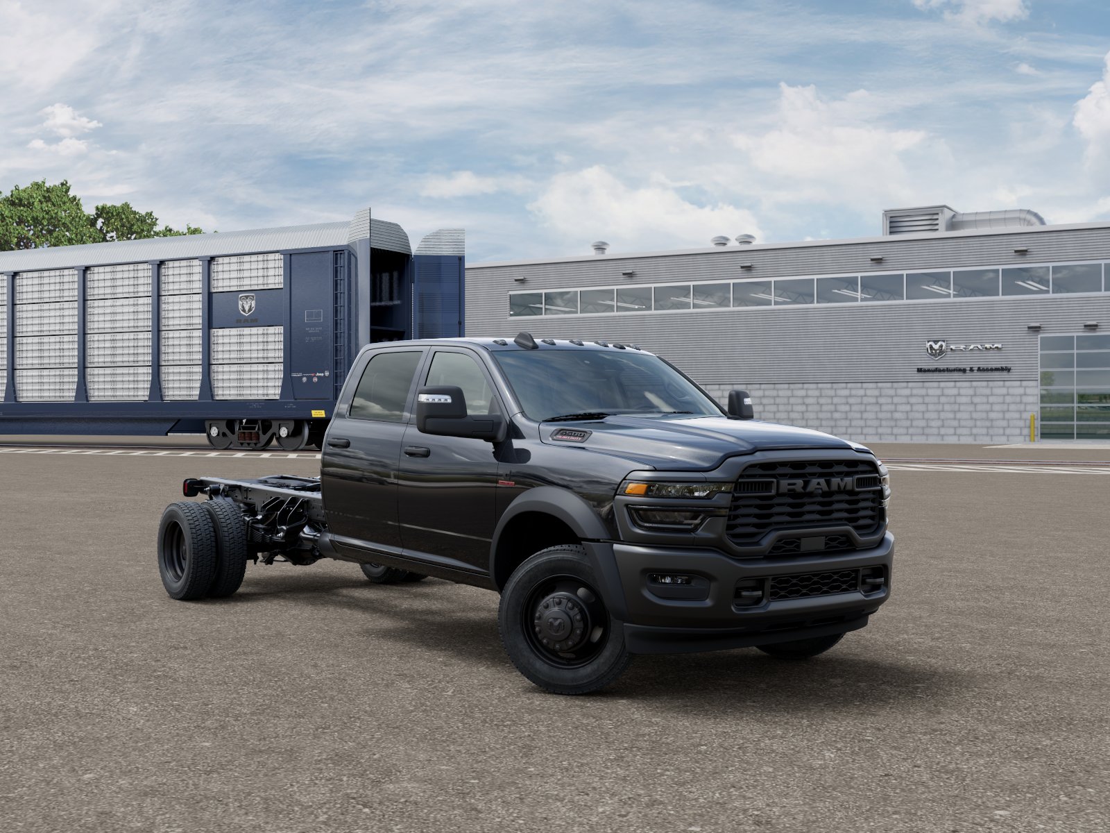 Ram 5500 Chassis Cab TRADESMAN CREW 4X4 84' CA
