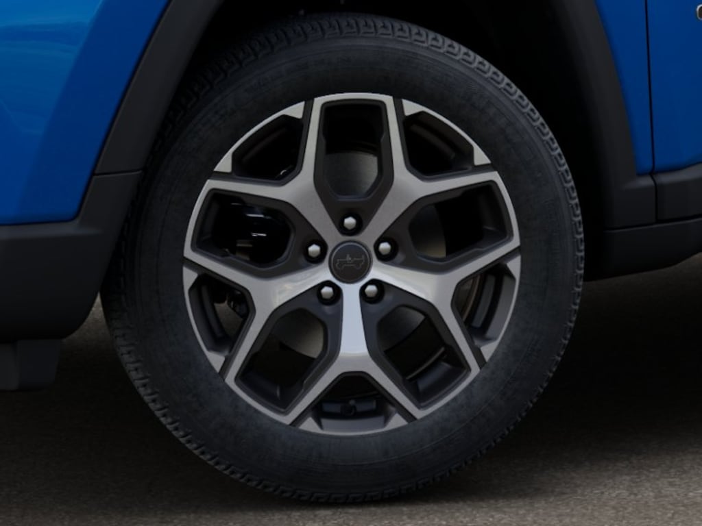 New 2025 Jeep Compass LIMITED 4X4 Sport Utility