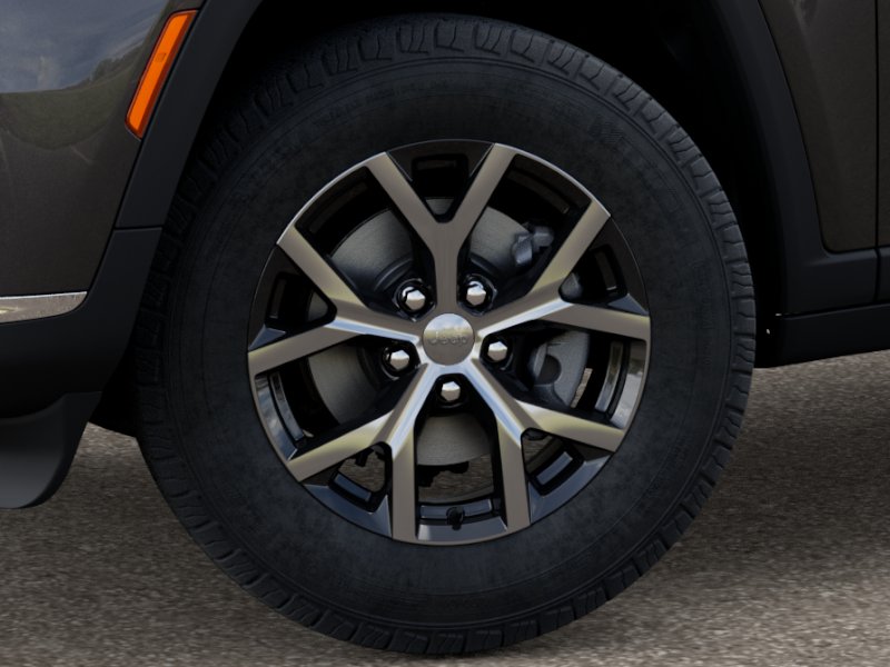 2025 Jeep Grand Cherokee Limited photo 3