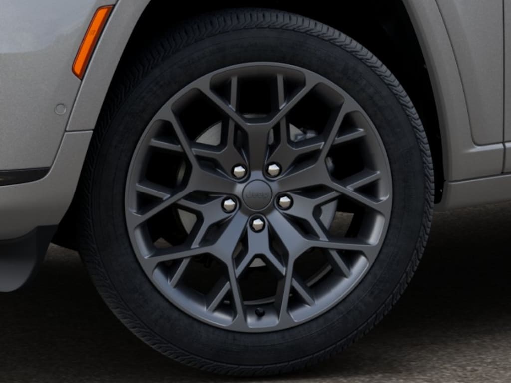 New 2025 Jeep Grand Cherokee L SUMMIT 4X4 Sport Utility