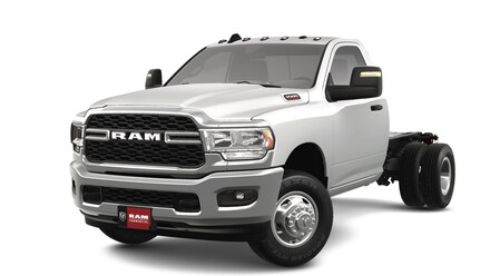 2024 Ram 3500 Chassis Cab TRADESMAN  REGULAR  4X4 60' CA Pickup