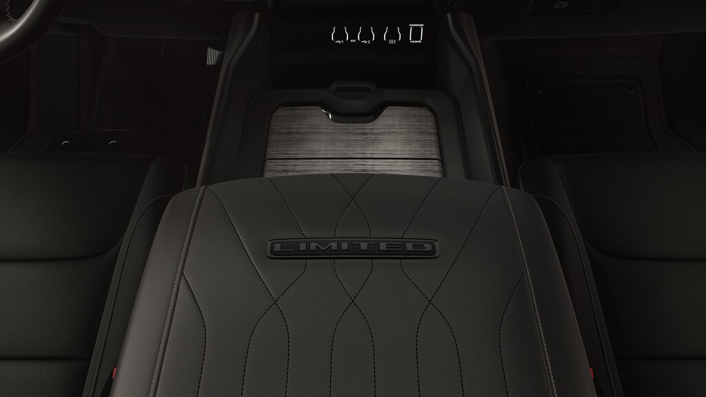 New 2026 Ram 1500 LIMITED CREW CAB 4X4 5'7 BOX Pickup