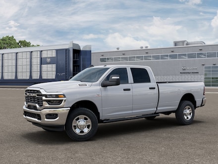 2026 Ram 2500 TRADESMAN CREW CAB 4X4 8' BOX Pickup