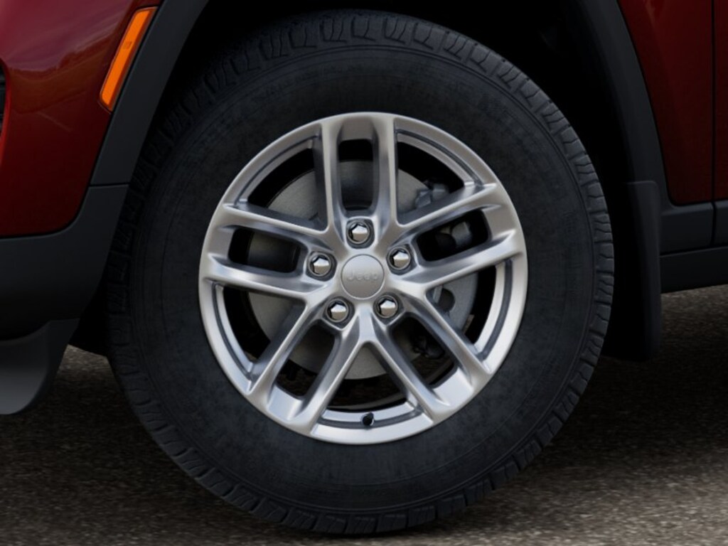 New 2026 Jeep Grand Cherokee Laredo Sport Utility