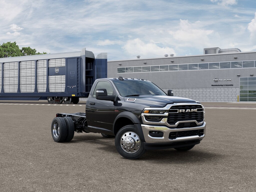 New 2026 Ram 4500 Chassis Cab TRADESMAN REGULAR 4X4 60' CA Pickup