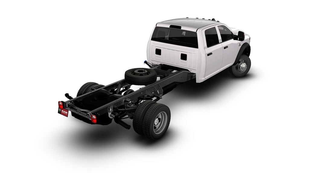 New 2026 Ram 5500 TRADESMAN CHASSIS CREW CAB 4X4 84' CA Pickup