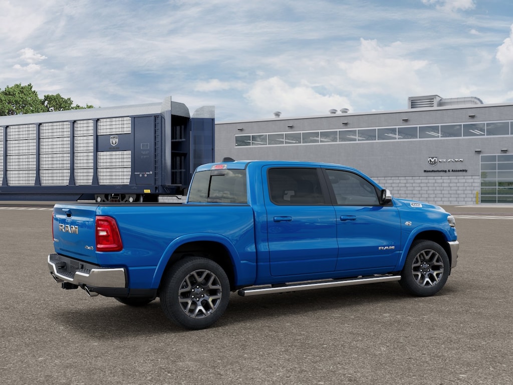New 2026 Ram 1500 LARAMIE CREW CAB 4X4 5'7 BOX Pickup