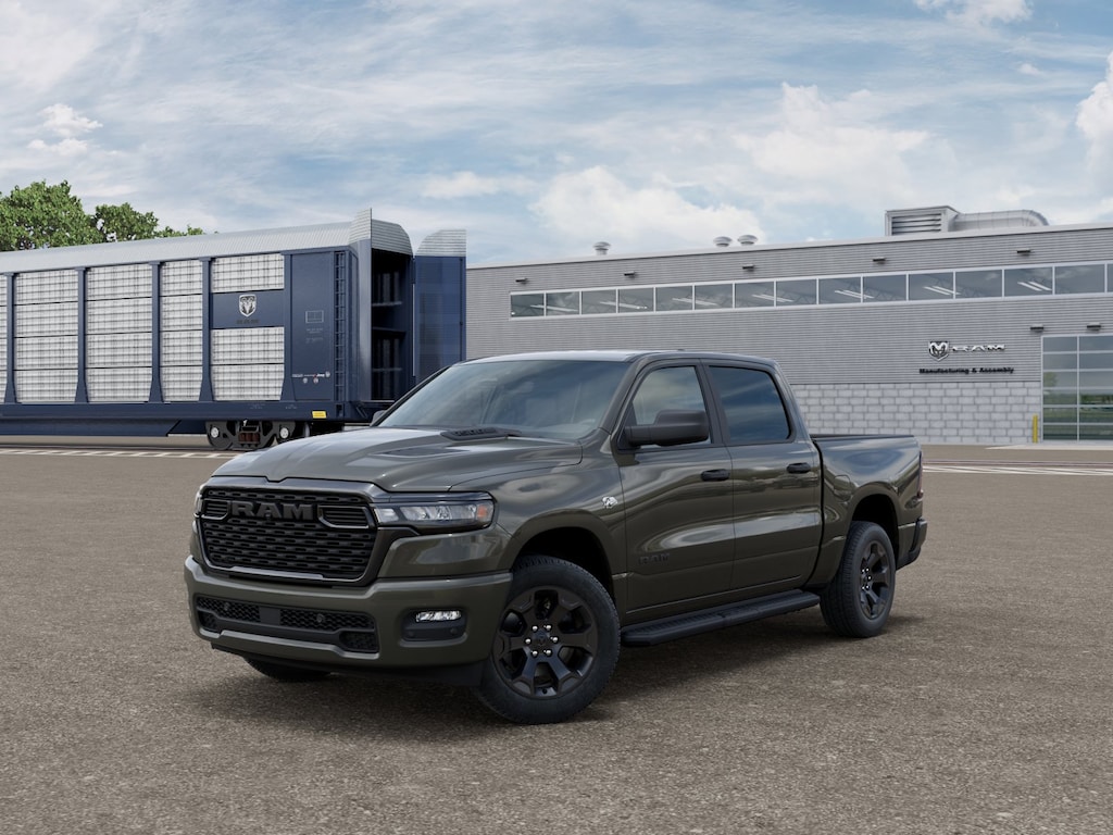 New 2026 Ram 1500 EXPRESS CREW CAB 4X4 5'7 BOX Pickup