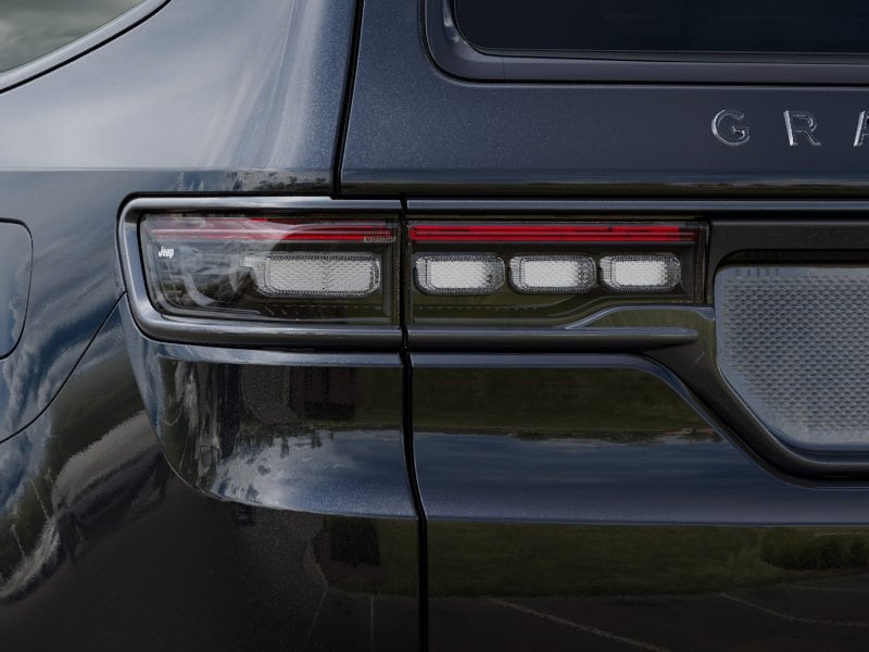 2025 Jeep Grand Wagoneer Series II - Photo 38
