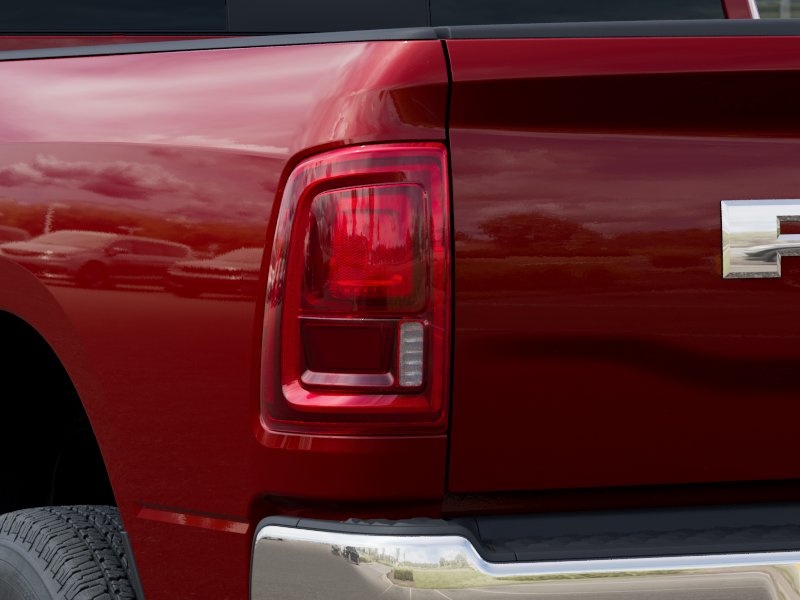 2025 RAM 2500 Tradesman - Photo 31