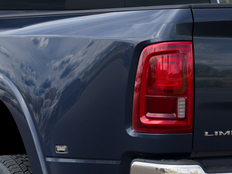2025 RAM 3500 Limited - Photo 39