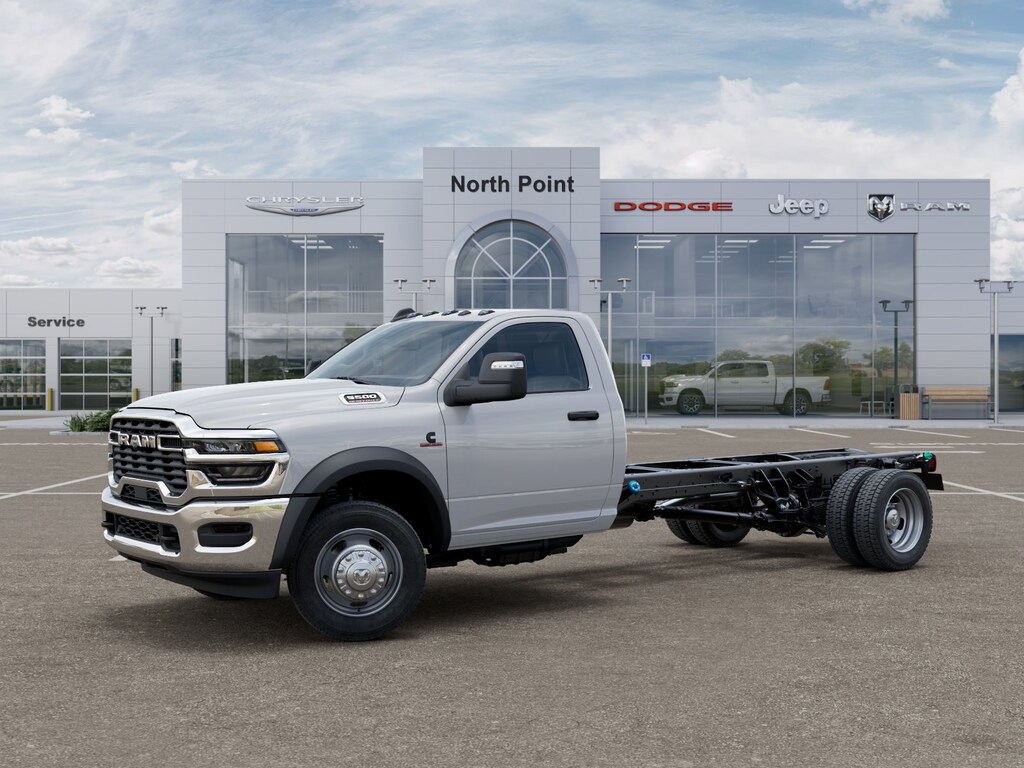 New 2026 Ram 5500 Chassis Cab TRADESMAN REGULAR 4X2 108' CA Regular Cab