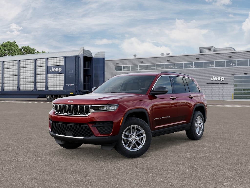 New 2025 Jeep Grand Cherokee LAREDO X 4X4 Sport Utility