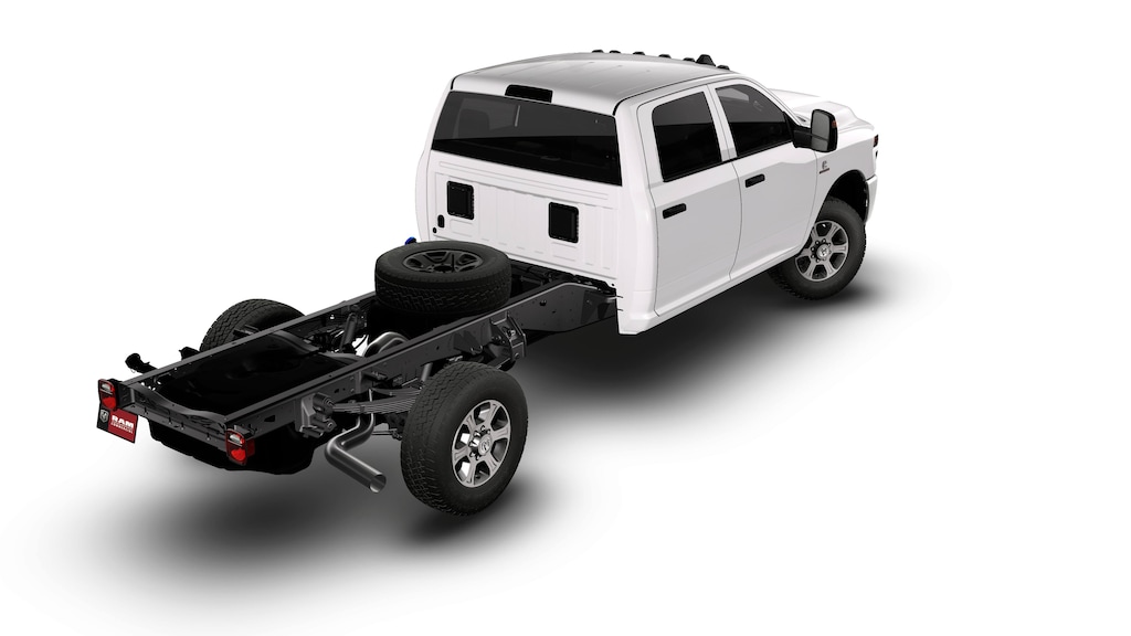 New 2026 Ram 3500 Chassis Cab TRADESMAN CREW 4X4 60' CA Pickup