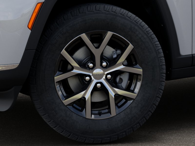 2025 Jeep Grand Cherokee Limited Sport photo 4