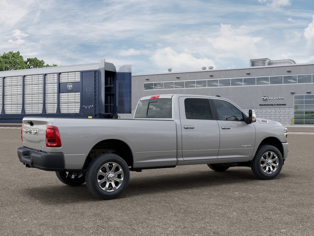 New 2026 Ram 3500 LARAMIE CREW CAB 4X4 8' BOX Pickup