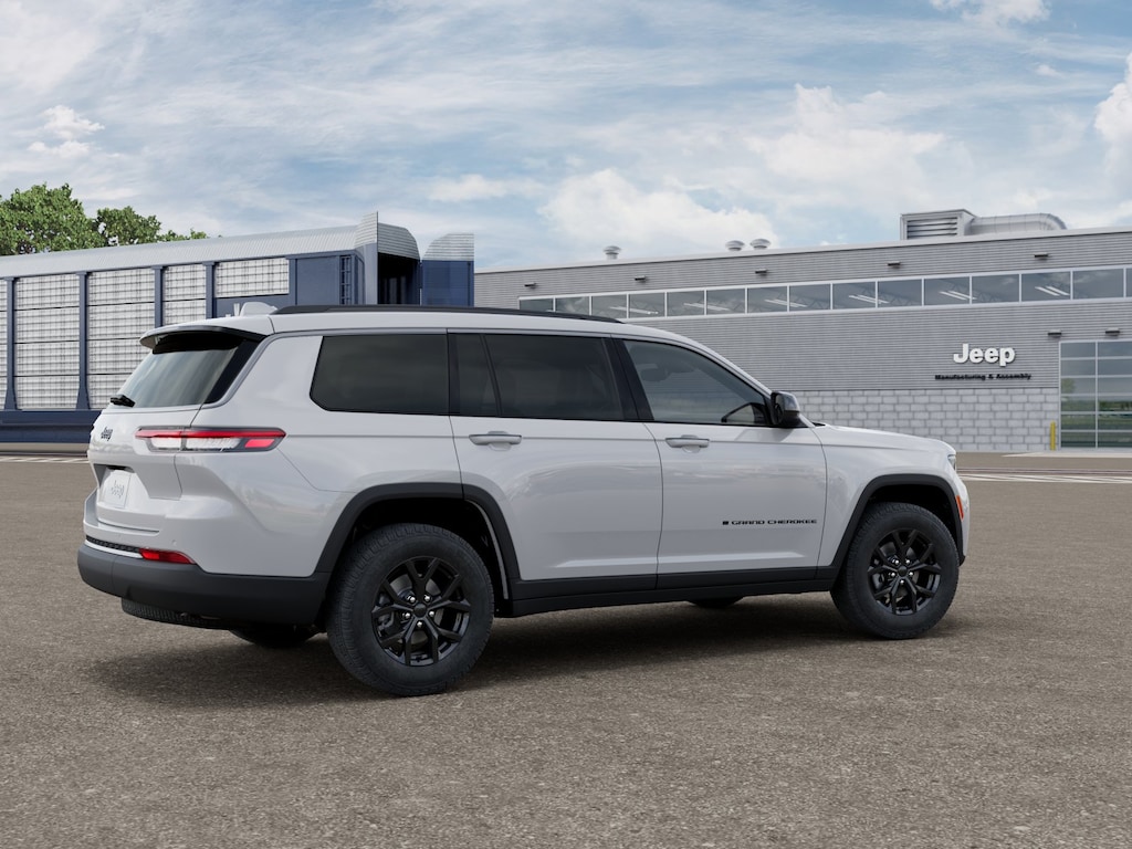 New 2026 Jeep Grand Cherokee Laredo Altitude SUV