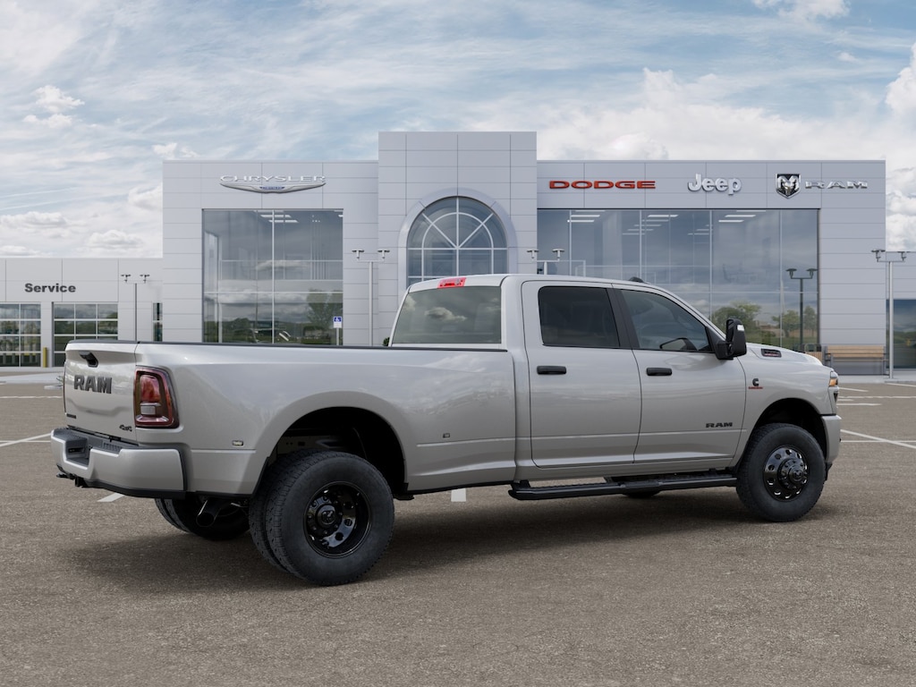 New 2026 Ram 3500 BIG HORN CREW CAB 4X4 8' BOX Pickup
