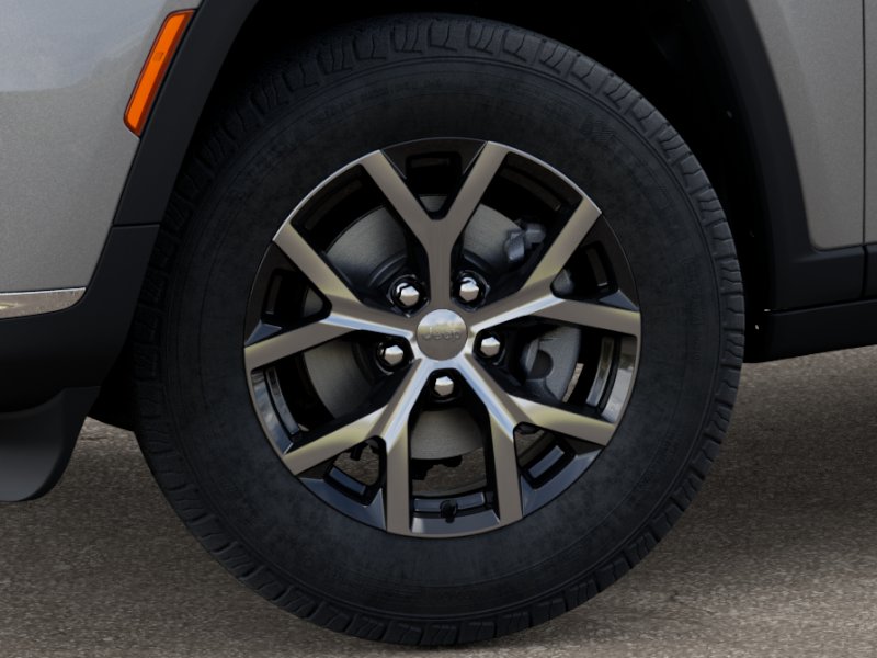 2025 Jeep Grand Cherokee Limited photo 3