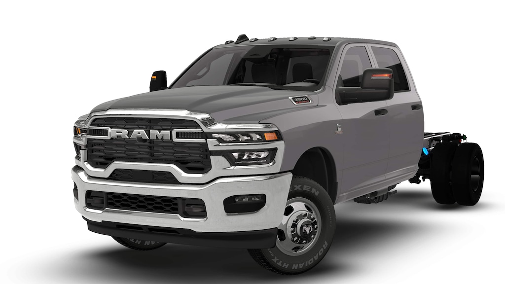 New 2026 Ram 3500 Chassis Cab TRADESMAN CREW 4X4 60' CA Pickup