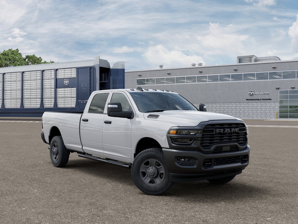 New 2026 Ram 2500 TRADESMAN CREW CAB 4X4 8' BOX Pickup